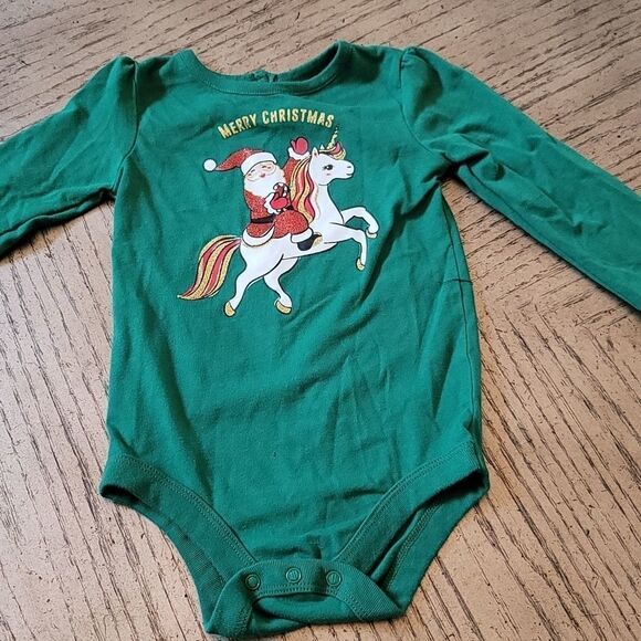 18 month long sleeve onsie Merry Xmas NWOT 💚❤ - Picture 2 of 7